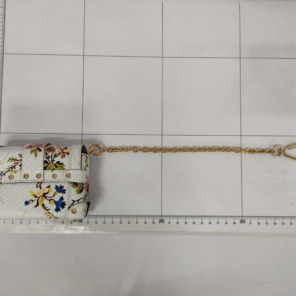 Limited Edition Louis Vuitton  Epi Romantic Blossom Essential Trunk White - Picture 10 of 10